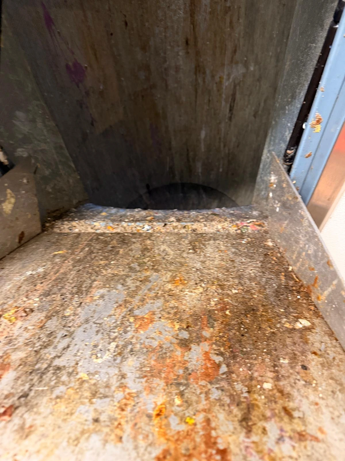 Trash Chute Cleaning in Buena Park, CA -- photo 3 by Zeus Cleaning Service